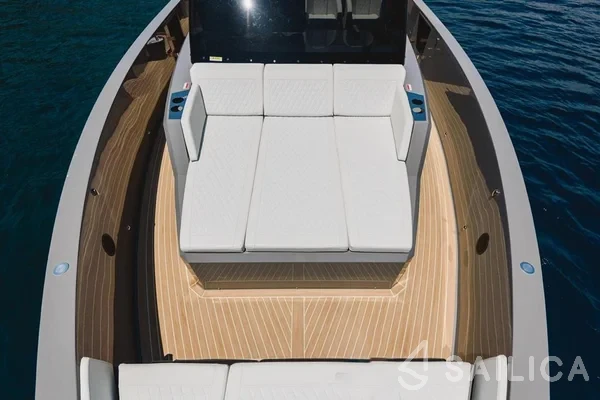 D42 Open - Yacht Charter Sailica