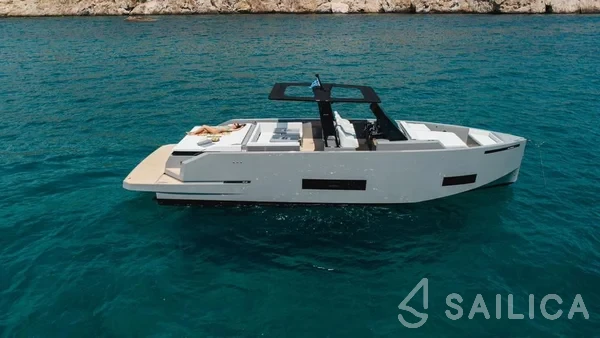 D42 Open - Yacht Charter Sailica