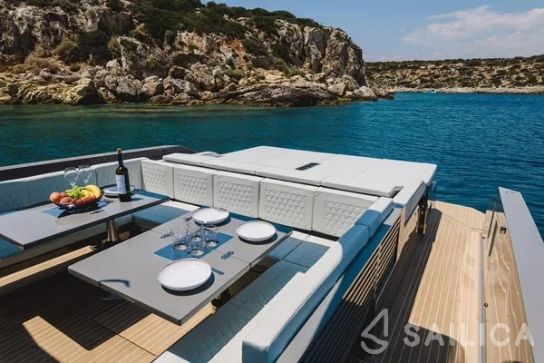 D42 Open - Yacht Charter Sailica