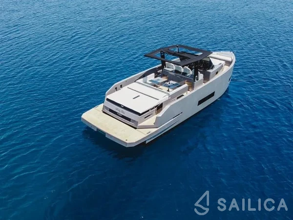 D42 Open - Yacht Charter Sailica