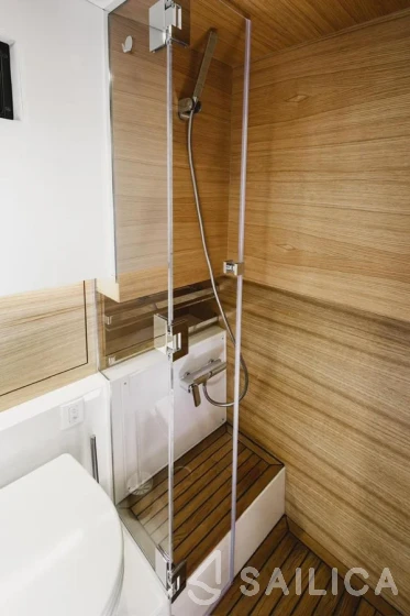 D42 Open - Yacht Charter Sailica