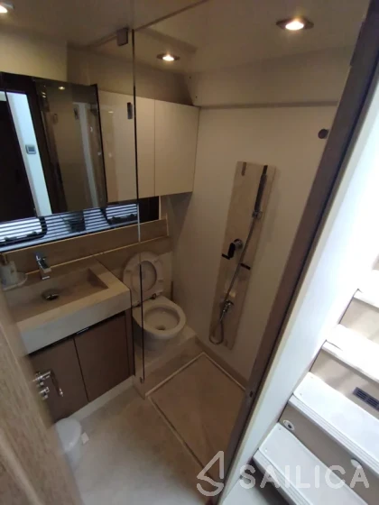 Prestige 520 Flybridge - Yacht Charter Sailica
