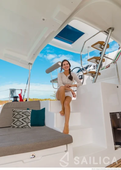 Lagoon 42 - Yacht Charter Sailica