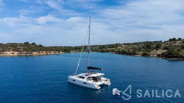 Lagoon 42 - Yacht Charter Sailica