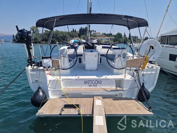Oceanis 40.1 - Yacht Charter Sailica