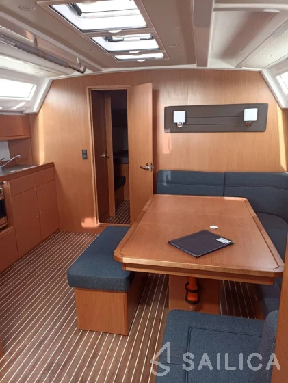 Bavaria 46 Cruiser - Yacht Charter Sailica