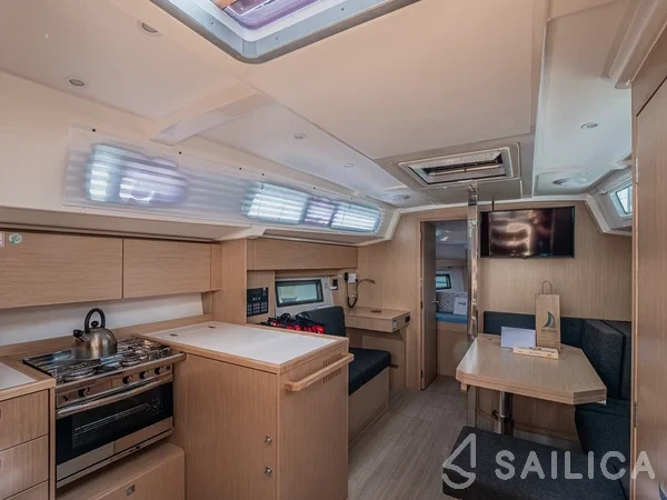 Bavaria C38 - Yacht Charter Sailica
