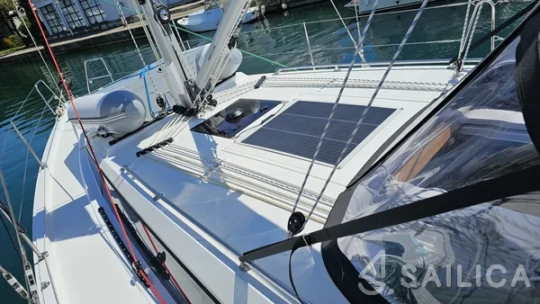 Bavaria C38 - Yacht Charter Sailica
