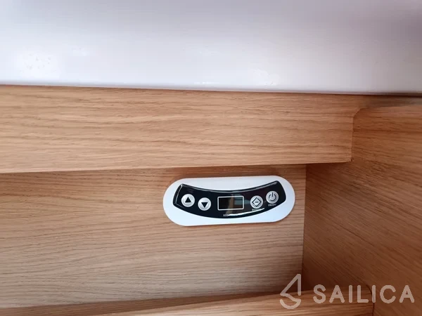 Elan E4 - Yacht Charter Sailica