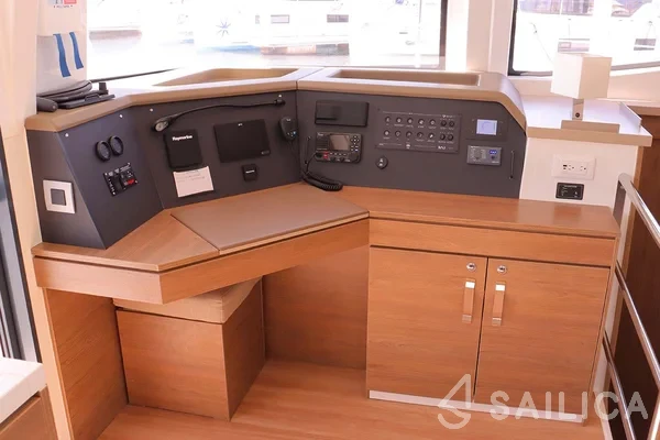 Bali 4.4 - Yacht Charter Sailica