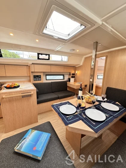 Bavaria C42 - Yacht Charter Sailica