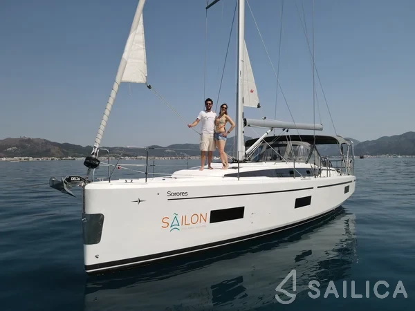 Bavaria C42 - Yacht Charter Sailica