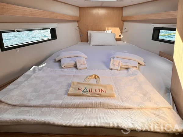 Bavaria C42 - Yacht Charter Sailica