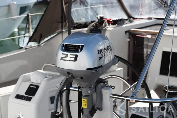 Sun Odyssey 410 - Yacht Charter Sailica