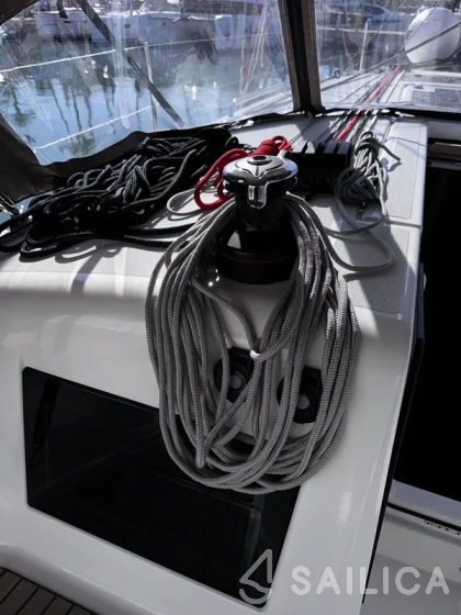 Sun Odyssey 410 - Yacht Charter Sailica