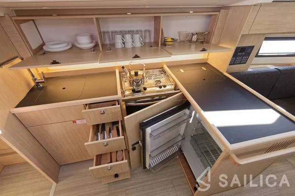 Bavaria C38 - Yacht Charter Sailica