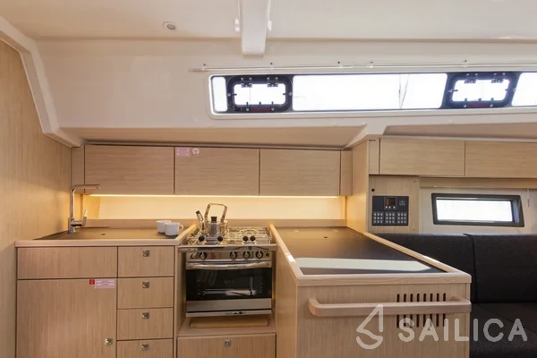 Bavaria C38 - Yacht Charter Sailica