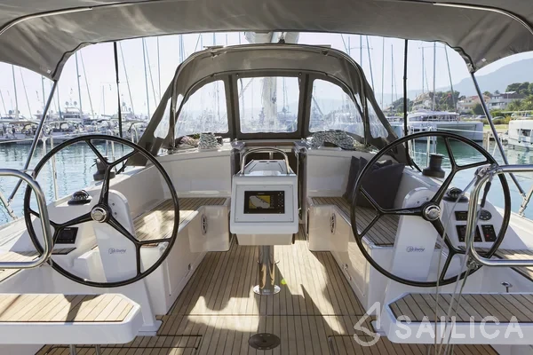 Bavaria C38 - Yacht Charter Sailica