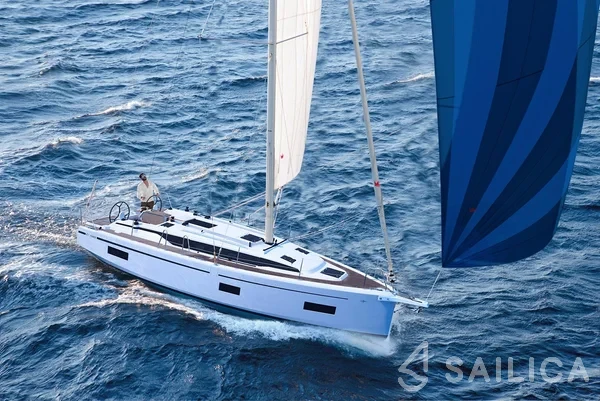Bavaria C38 - Yacht Charter Sailica