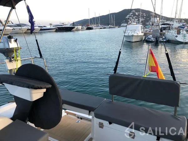 Dufour 37 - Yacht Charter Sailica