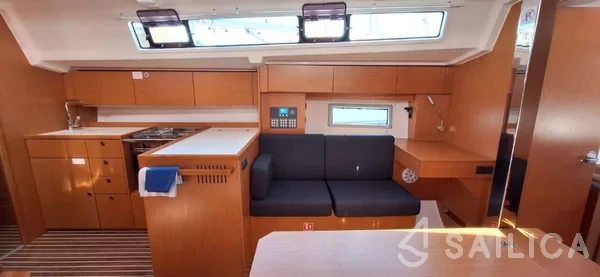 Bavaria C38 - Yacht Charter Sailica