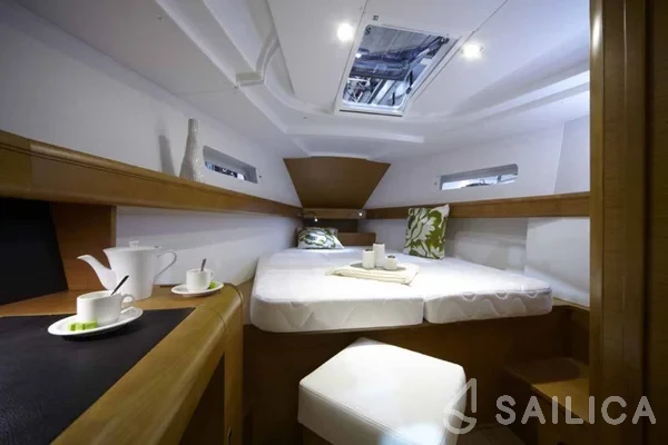 Sun Odyssey 449 - Yacht Charter Sailica