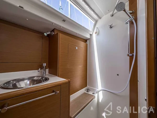 Sun Odyssey 449 - Yacht Charter Sailica