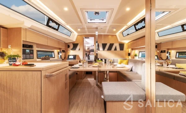 Bavaria C38 - Yacht Charter Sailica