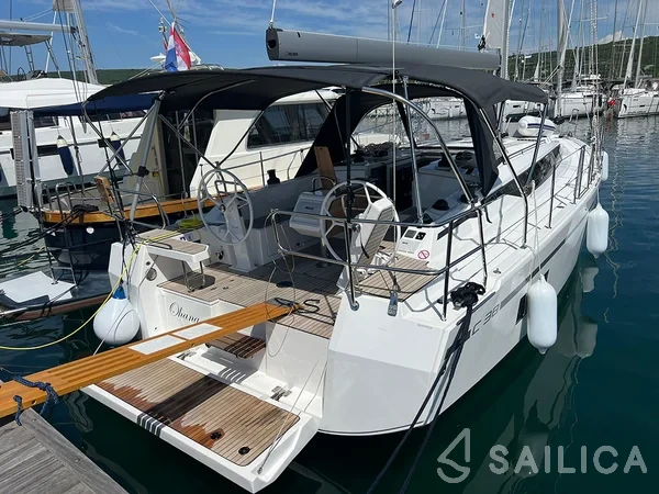 Bavaria C38 - Yacht Charter Sailica