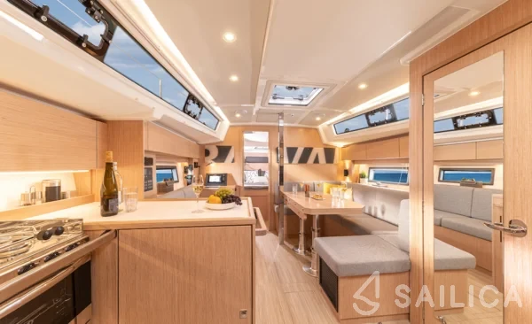 Bavaria C38 - Yacht Charter Sailica