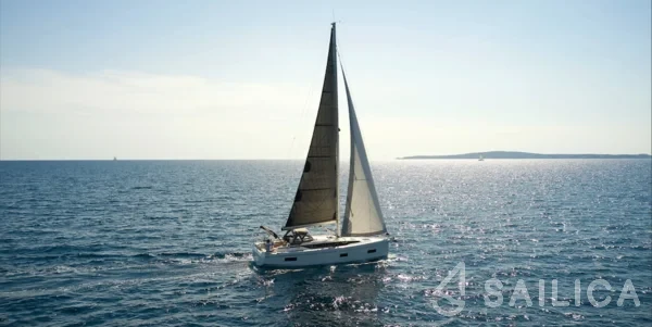 Bavaria C38 - Yacht Charter Sailica