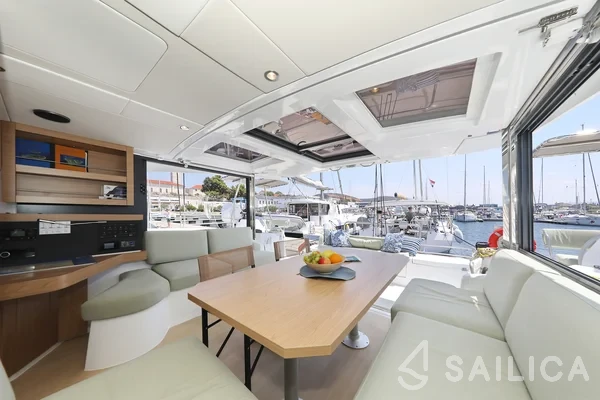 Bali Catsmart - Yacht Charter Sailica