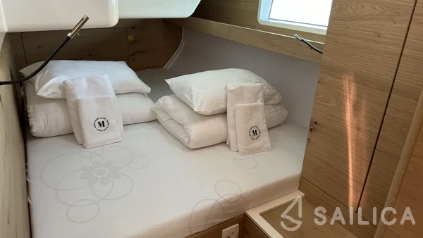 Elan Impression 43 - Yacht Charter Sailica