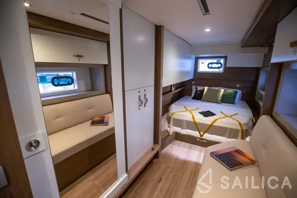 Bali 4.4 - Yacht Charter Sailica
