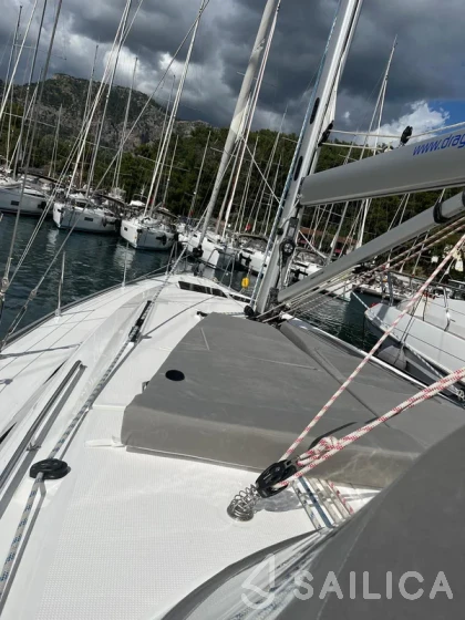 Bavaria 46 Cruiser - Yacht Charter Sailica