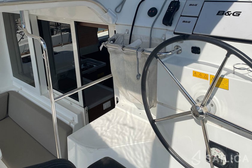 Lagoon 40 - Yacht Charter Sailica