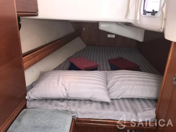 Bavaria 40 Cruiser - Yacht Charter Sailica