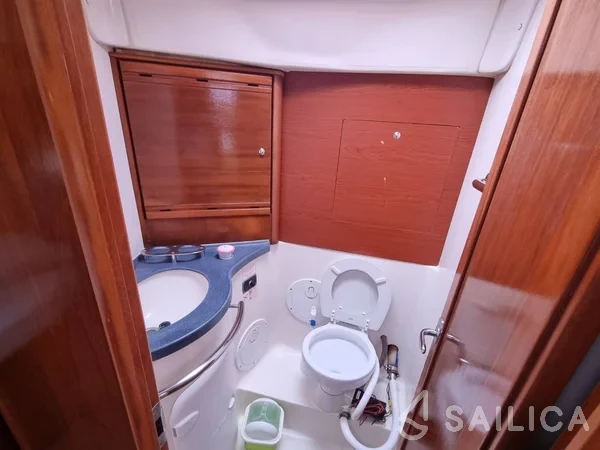 Bavaria 40 Cruiser - Yacht Charter Sailica