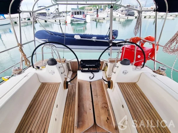 Bavaria 40 Cruiser - Yacht Charter Sailica