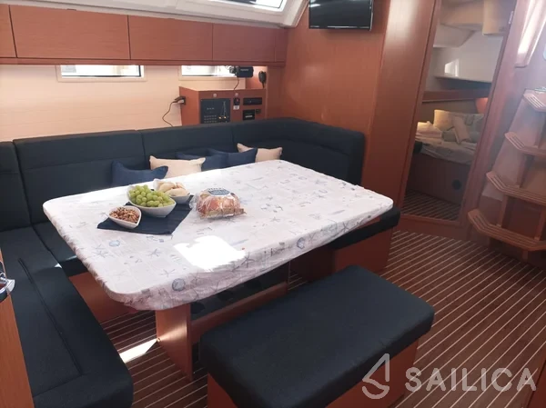 Bavaria 46 Cruiser - Yacht Charter Sailica