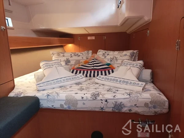 Bavaria 46 Cruiser - Yacht Charter Sailica