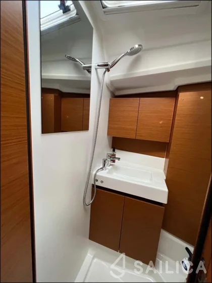Sun Odyssey 380 - Yacht Charter Sailica