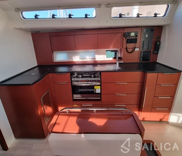 Hanse 460 - Yacht Charter Sailica
