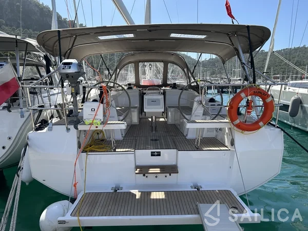 Bavaria C38 - Yacht Charter Sailica