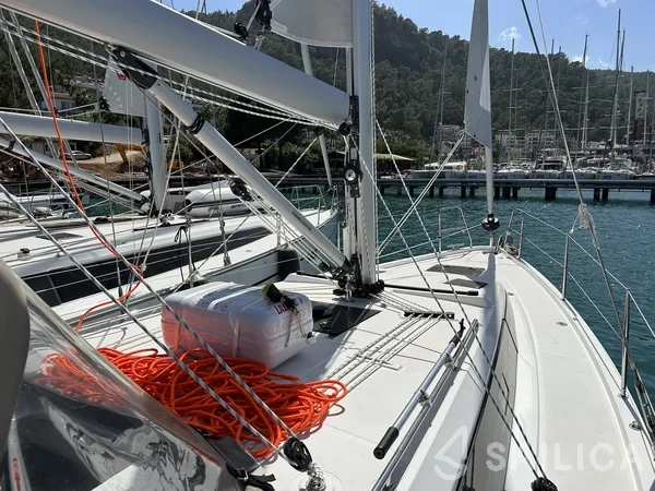 Bavaria C38 - Yacht Charter Sailica