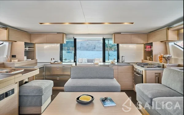 Lagoon 51 - Yacht Charter Sailica