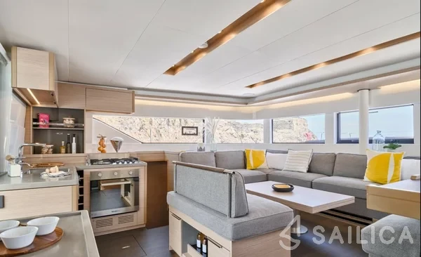 Lagoon 51 - Yacht Charter Sailica