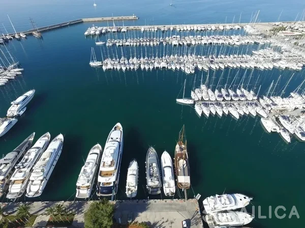 Elan Impression 43 - Yacht Charter Sailica