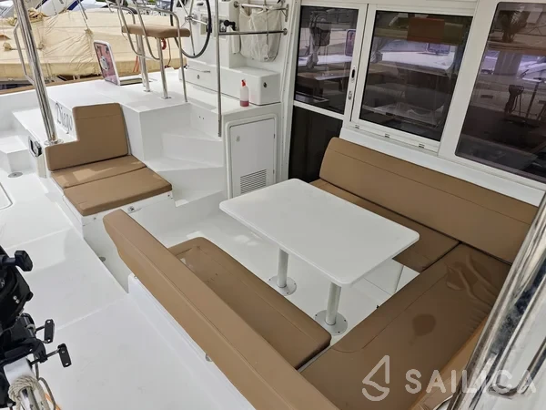 Lagoon 400 S2 - Yacht Charter Sailica