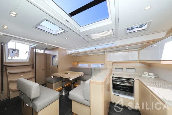 Dufour 530 - Photo #43 Dufour 530 - Yacht Charter Sailica